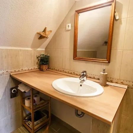 Apartment Libe Gyenesdias